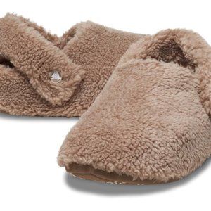 NEW. CROCS COZZZY SLIPPERS. SOLD OUT COLOR